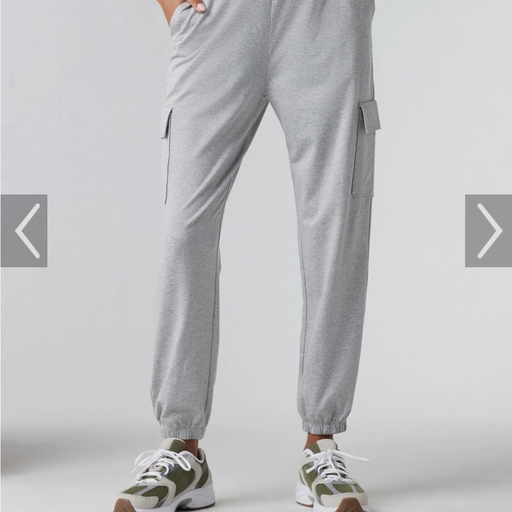 Vuori Boyfriend Cargo Joggers